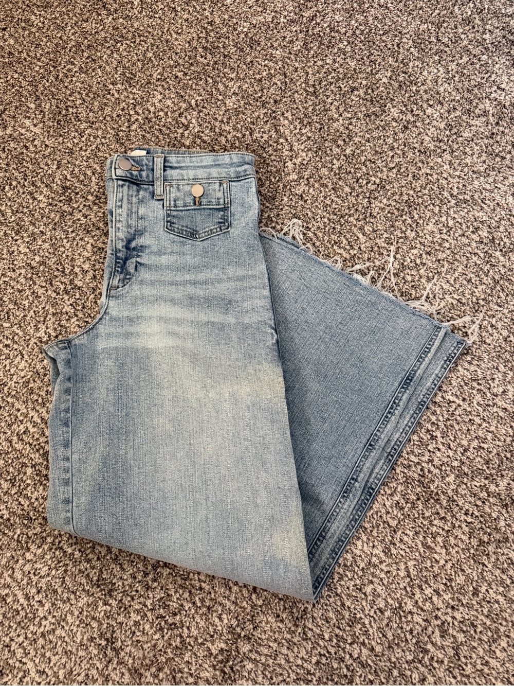 H&M Light Blue Wide-Leg High-Rise Frayed Bottom Jeans Size 6